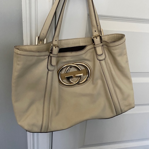 Gucci***Cream leather Authentic Gucci tote - Picture 8 of 12